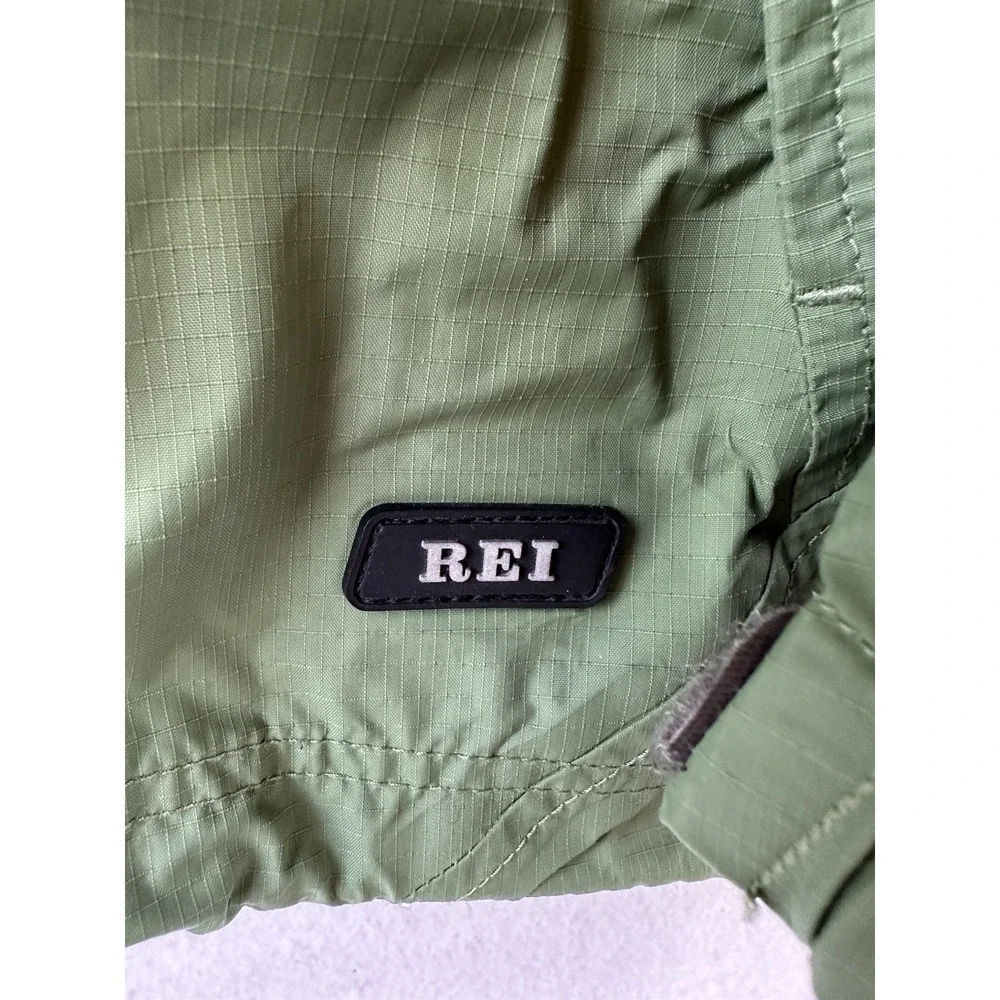 REI Boy's Hooded Jacket Windbreaker Green XL  16-18 Outdoor